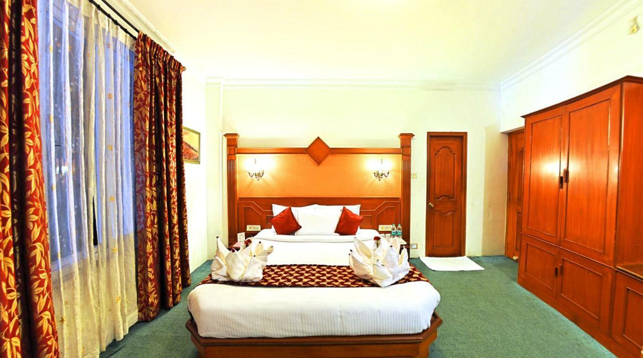 Hotel Welbeck Residency Ooty Buitenkant foto